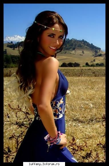 Despre ANAHI - aida - Annie