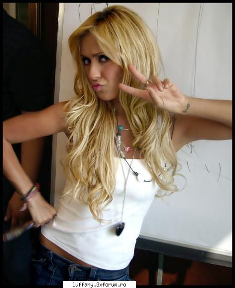 Informatii despre ANAHI!!!!!!!!!!!!!! :) - ANAHI ES UNA MUHER MUI PRECAUTIVA...... UNA MUHER - Annie